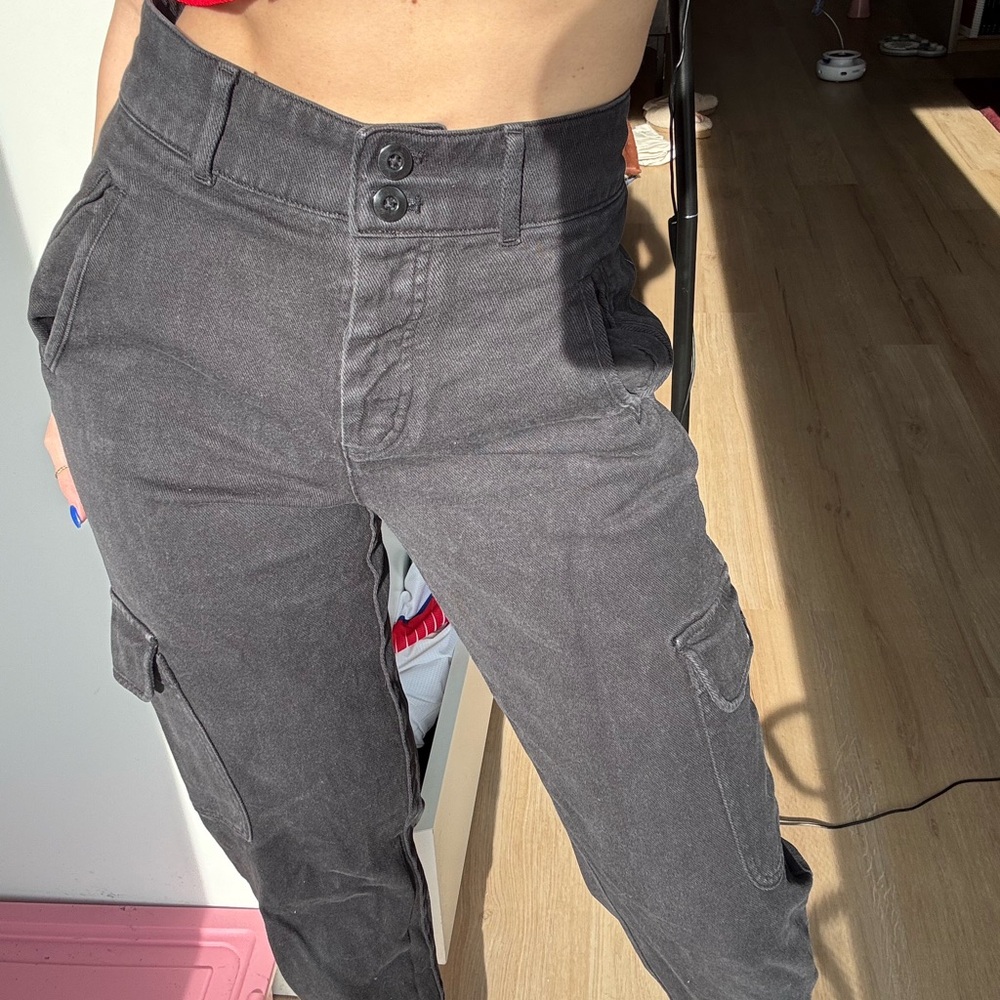Aritzia Wilfred Free Black Cargo Pants
